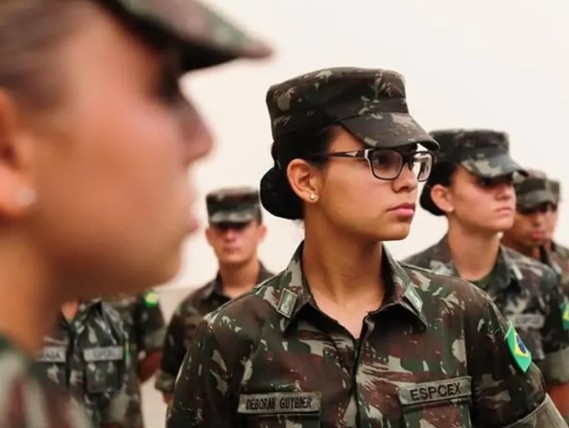 Forças Armadas iniciam alistamento voluntário feminino