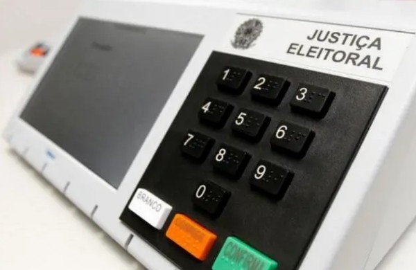 3 prefeitos eleitos morreram antes da posse, 1 foi preso e mais 20 foram barrados pela Justiça