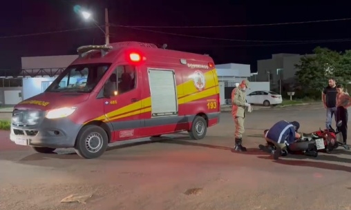 Jovem fica ferido em colisão entre moto e carro em Sinop