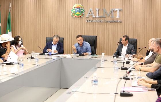 Assembleia, TJ e Governo defendem vistorias semanais em agentes penais para acessar presídios