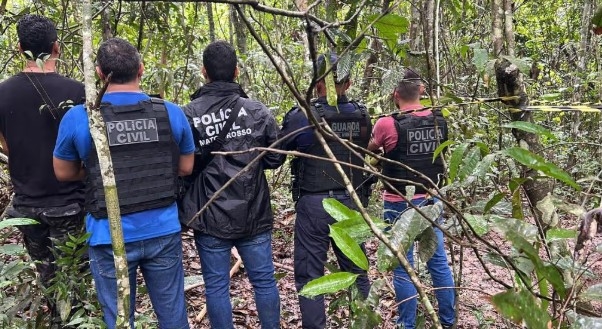 Sobe para 12 o número de mortos encontrado em cemitério clandestino de facção criminosa