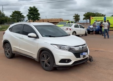 Carros se envolvem em acidente no Setor Industrial em Sinop
