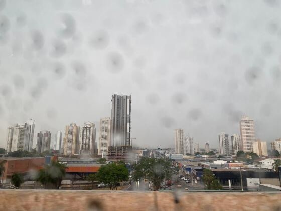 Último fim de semana de janeiro será de chuva e calorão em Mato Grosso