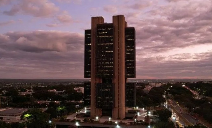 BC eleva expectativa e vê inflação em 5,2% em 2025