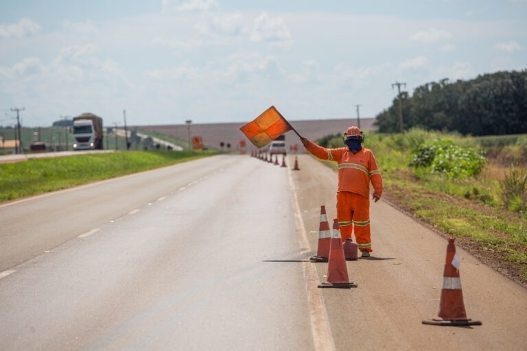 Tráfego da BR-163 é alterado em um trecho de 13 quilômetros