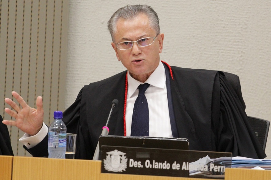 Desembargador denuncia que presos estão sendo torturados na PCE em Cuiabá