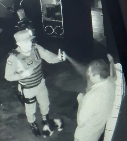 Policiais militares são afastados após uso de spray de pimenta em garotas de programa em MT