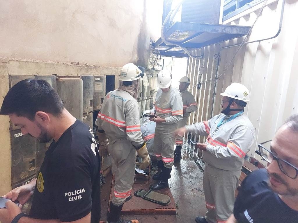 Operação flagra 11 comércios furtando energia elétrica em Sinop