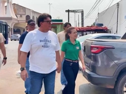 Prefeita exonera marido do cargo de secretário por não ter diploma superior