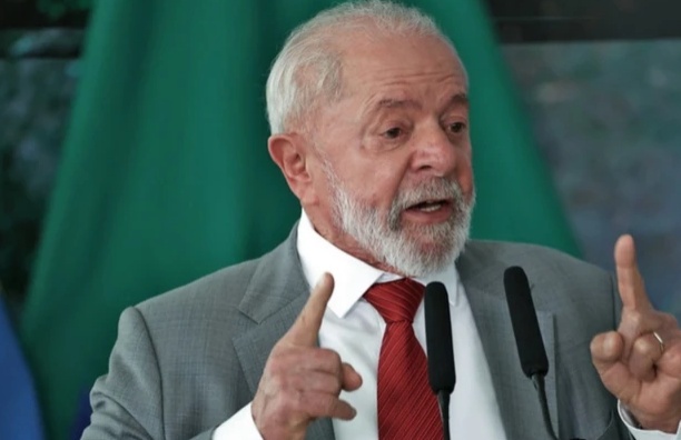 Governo quer retomar plano de taxar big techs