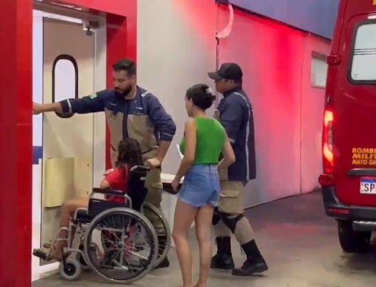 Sinop: Bombeiros socorrem menina que fraturou pulso ao cair de bicicleta