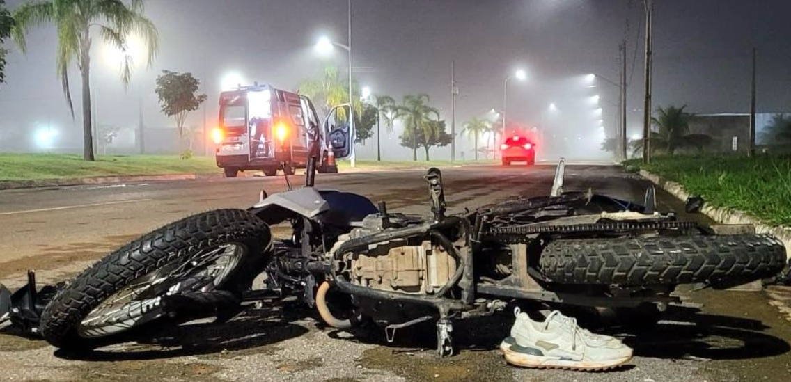 Jovem de 18 anos morre após bater moto XRE contra poste em Sorriso