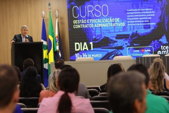 TCE-MT capacita 4 mil servidores sobre gestão e fiscalização de contratos administrativos