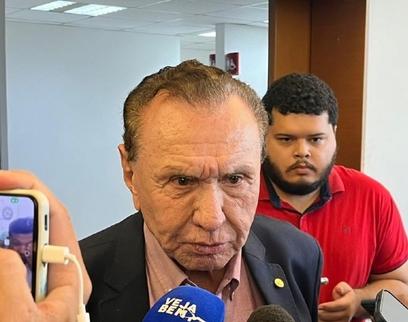 Bezerra garante que Emanuel Pinheiro permanece no MDB e tem direito a disputar comando do partido