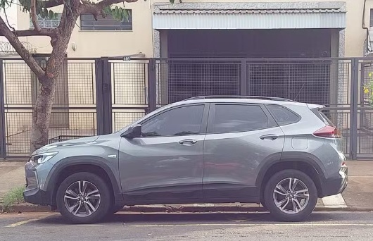 Menino de três anos morre após ser esquecido dentro do carro pela tia que o levaria à escola no interior de SP