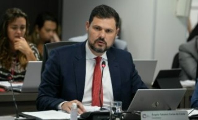 Corregedor alerta promotores ausentes de suas comarcas