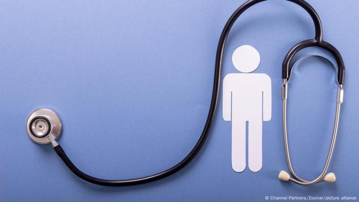 Cursos de medicina viraram um negócio de bilhões no Brasil; há excesso de oferta?