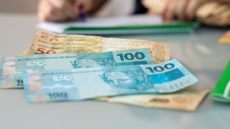 Focus: veja as projeções do mercado para inflação, PIB, Selic e dólar após tarifaço