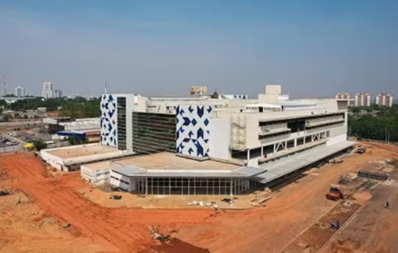 Governo anuncia contrato de R$ 34 milhões com o Albert Einstein para administração de novo hospital em Cuiabá