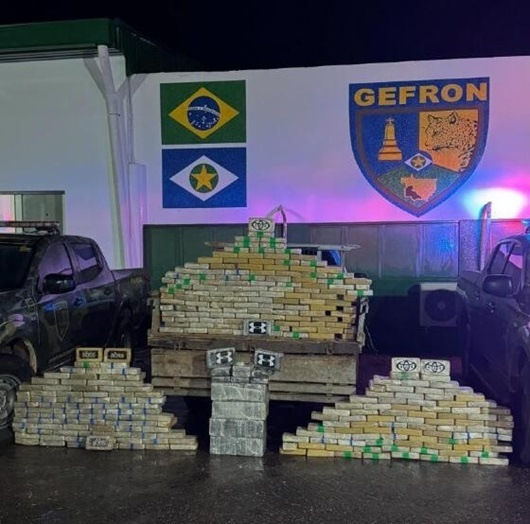 Traficante com R$ 6 milhões em drogas troca tiros com a polícia e morre na fronteira