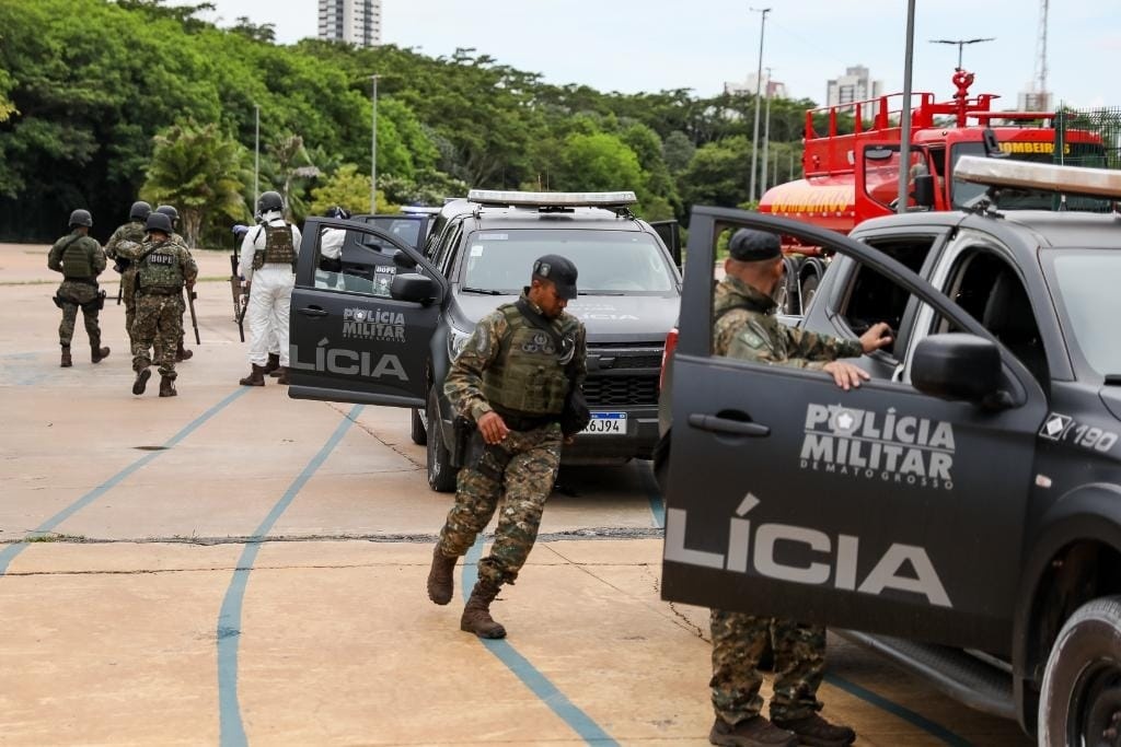 Bandido sequestra mulher e bebê de 1 ano em Cuiabá e é preso pelo Bope