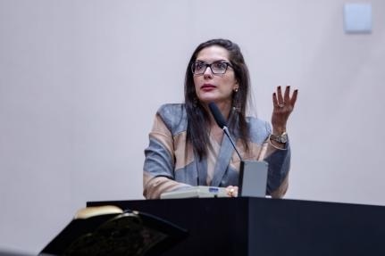 Janaina Riva e mais seis deputados não foram contemplados este ano com emendas