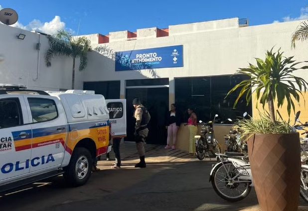 Homem mata outro após vê-lo dando tapa nas nádegas da irmã