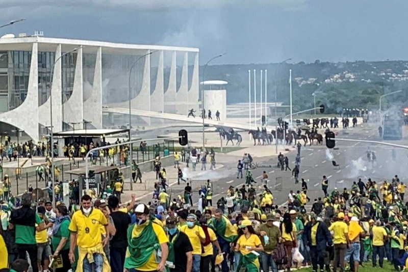 STF condena morador de Mato Grosso a 2 anos e 5 meses de prisão e multa por atos em Brasília
