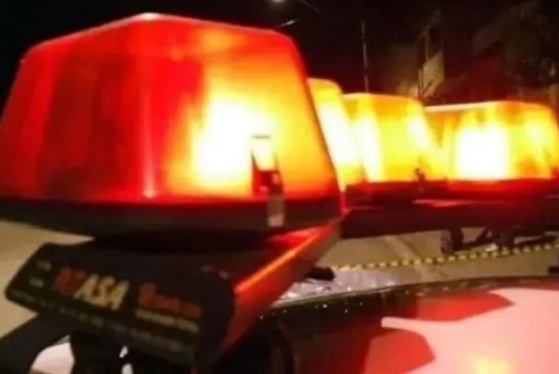 Homem é abordado por PMs no DF, engole 10 papelotes de cocaína e morre
