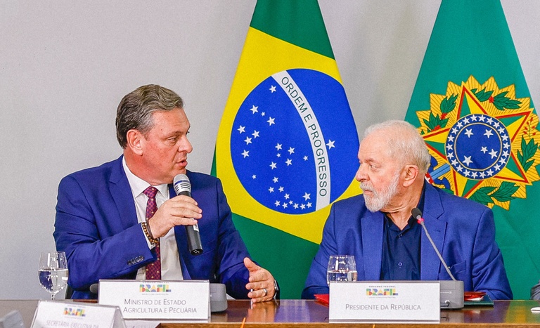Fávaro terá que explicar por que pediu R$ 138 milhões extras para combater gripe aviária