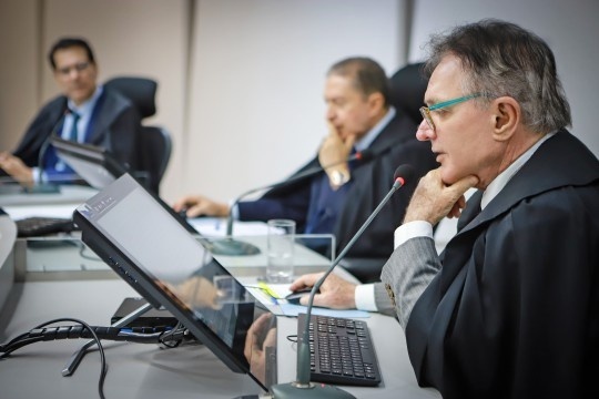 TCE-MT homologa cautelar que autoriza consórcio de saúde a pagar salários a empregados de terceirizada