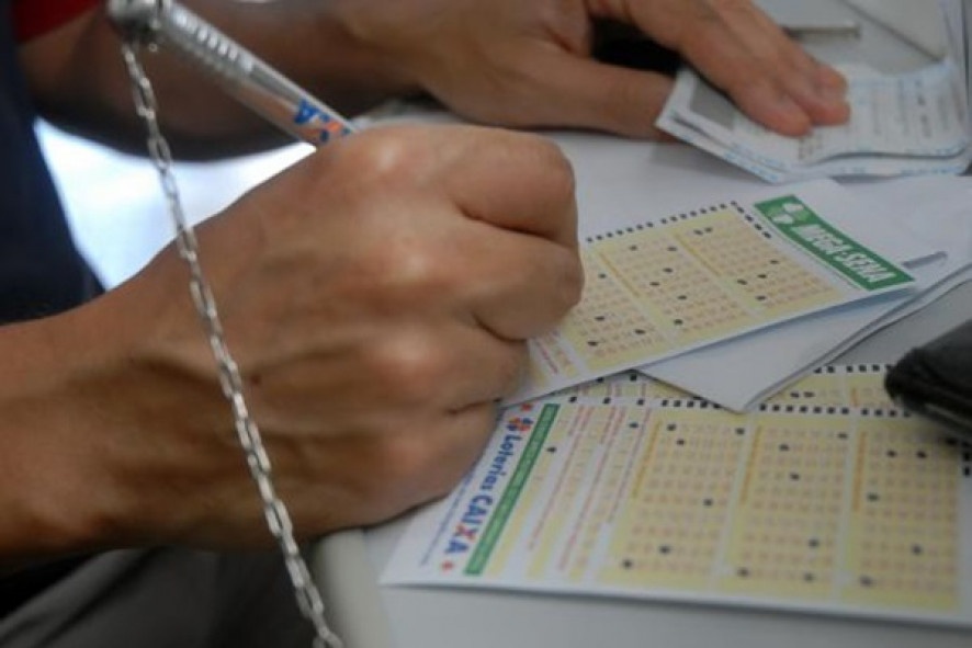 Morador de Cuiabá acerta 5 números da Mega e ganha R$ 200 mil