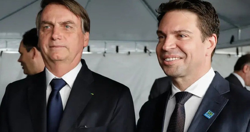 PF indicia Bolsonaro, Carlos e Ramagem no esquema de 'Abin paralela'