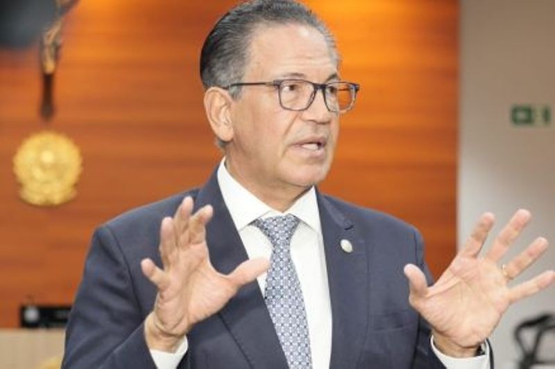 CNJ tem dever de 'expurgar' maus magistrados, afirma ministro