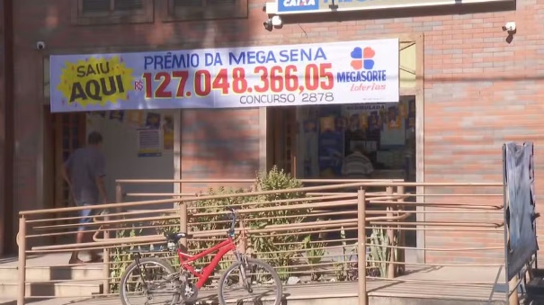 Mega-Sena: homem inventa que vizinha ganhou prêmio de R$ 127 milhões, e família da vítima sofre ameaças