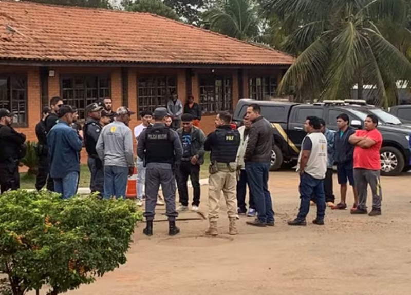 Indígenas de MT sequestram caminhoneiro após dois moradores de aldeia morrerem em acidente