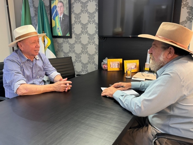 Prefeito viabiliza mais de R$ 9,5 milhões em emendas com deputado Nelson Barbudo