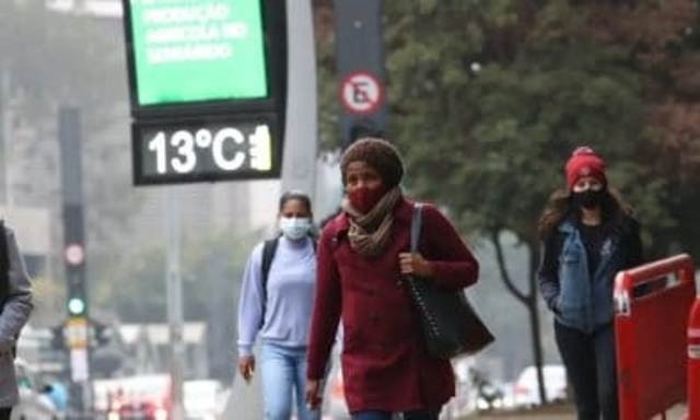 Nova frente fria chega em MT neste sábado