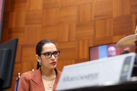 ALMT aprova projeto de Janaina que garante às gestantes direito de escolher tipo de parto no SUS