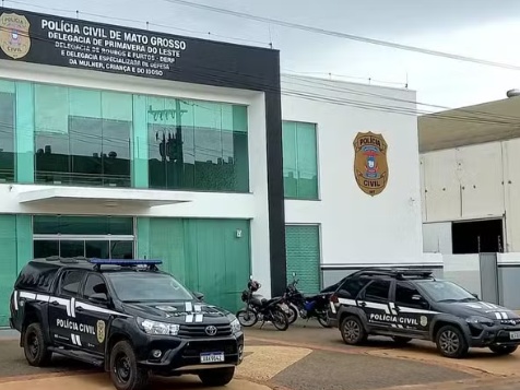 Criança de 2 anos foge de casa durante a madrugada para ir atrás de pai em bar de MT
