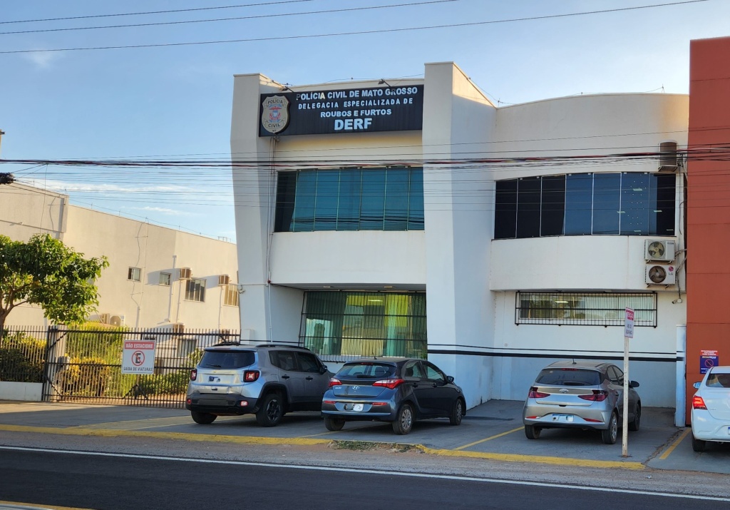 Polícia Civil prende dupla que estava furtando módulos eletrônicos de caminhões em Sinop