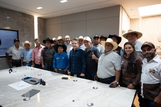 Sérgio Ricardo articula acordo para restabelecer rodeio cutiano em todos municípios do estado