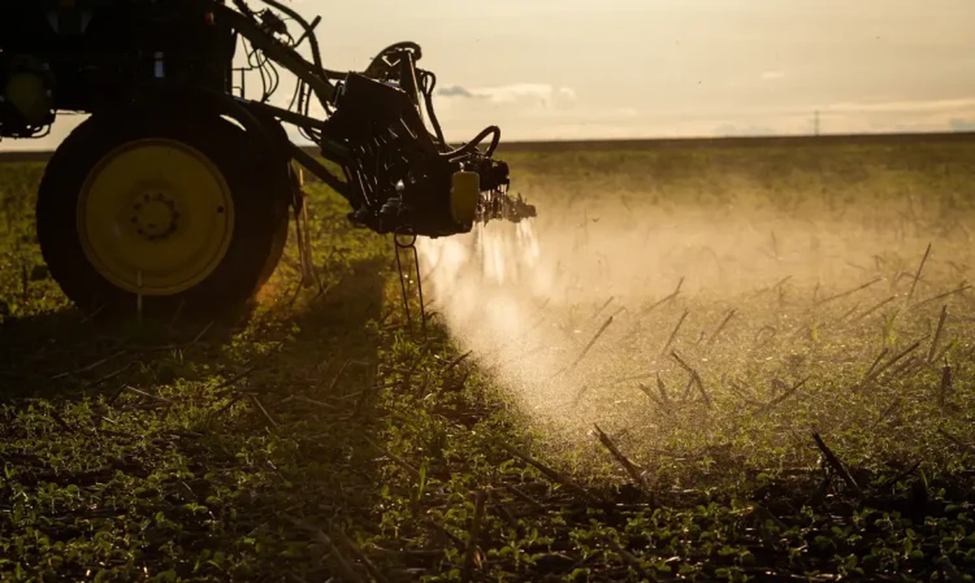 Mato Grosso importa 617 mil toneladas de fertilizantes em julho; evento debate alternativas nacionais