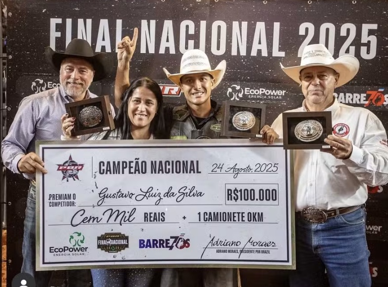 Barretos 2025: Peão de 19 anos conquista a 'tríplice coroa' na PBR Brazil