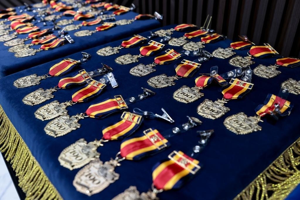 Mais de 200 autoridades são homenageadas com Medalha de 190 Anos da Polícia Militar