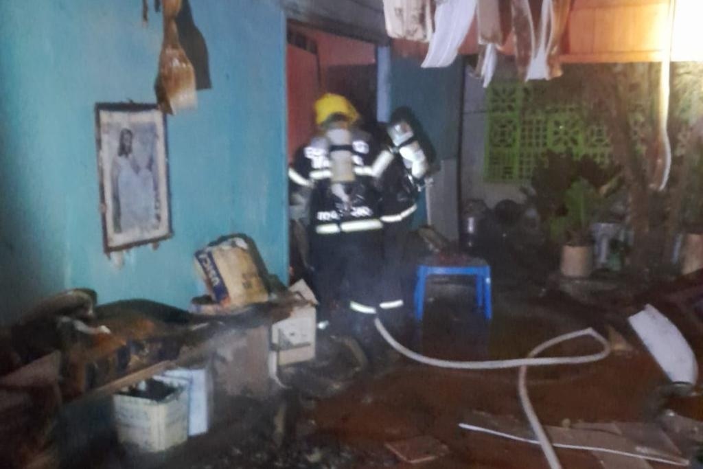 Corpo de Bombeiros Militar resgata idoso de incêndio em kitnet em Sinop