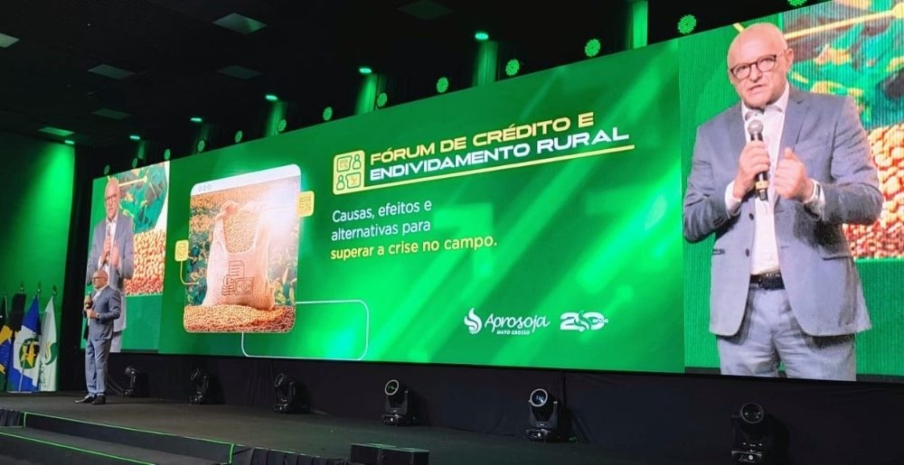 Fórum da Aprosoja MT reúne produtores e especialistas para discutir crédito e endividamento no campo