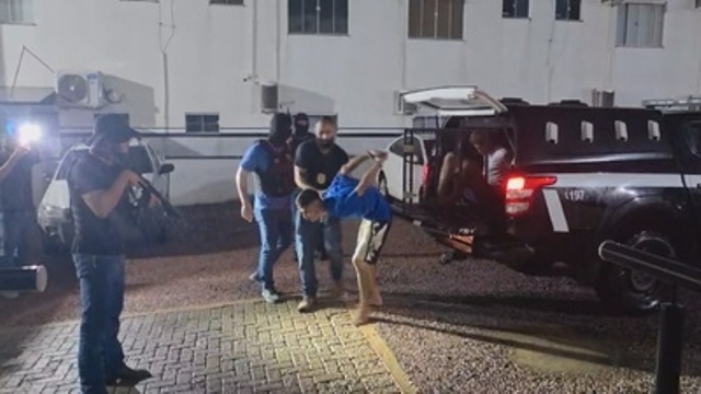 Polícia prende dois envolvidos em assalto a casal de idosos em Sinop