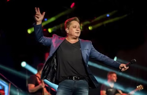 Cantor Leonardo é inocentado após ser processado por venda milionária de terrenos em MT
