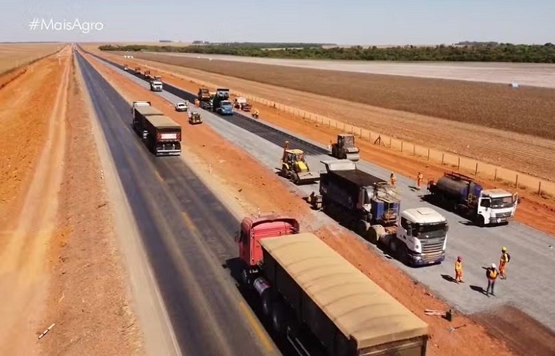 Duplicação da BR-163 busca melhorar o trajeto do grão de MT para o mundo